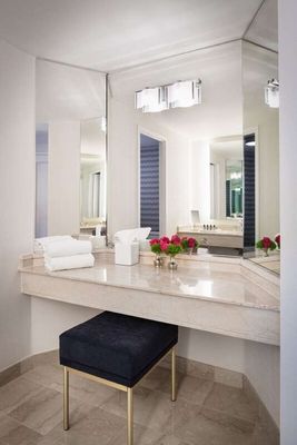 The Logan Philadelphia, Curio Collection by Hilton by null