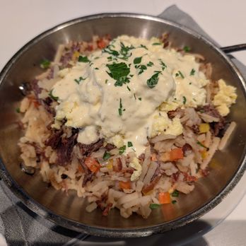 Burtons Grill & Bar - Short rib hash - Seafood Near Me - Atlanta, Georgia Burtons Grill & Bar - Short rib hash - Seafood Near Me - Atlanta, Georgia