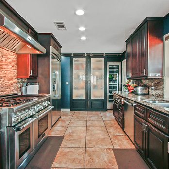 Compass Recovery - Kitchen - Rehabilitation Center Near Me - Costa Mesa, California