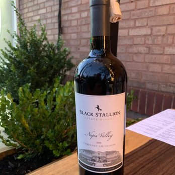 Mangia Toscano - Cool trick to hold the cork with wine bottle - Italian Near Me - Metuchen, New Jersey Mangia Toscano - Cool trick to hold the cork with wine bottle - Italian Near Me - Metuchen, New Jersey
