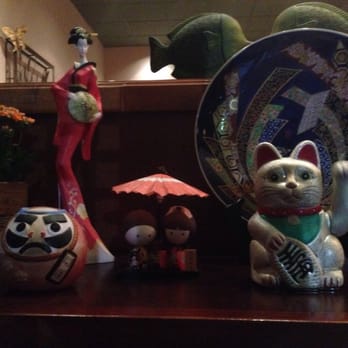Sake Sushi & Grill - Cool "statutes" at the entrance... - Sushi Bars Near Me - Placentia, California Sake Sushi & Grill - Cool "statutes" at the entrance... - Sushi Bars Near Me - Placentia, California