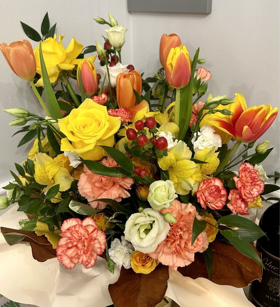 HUI FLOWER Updated September 2024 11 Photos 57 Division St, New