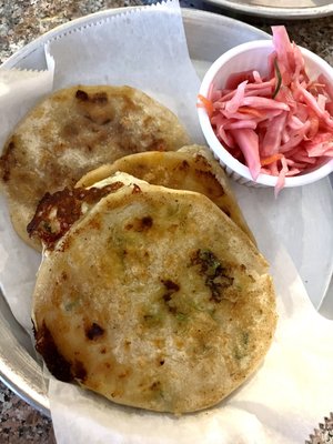 Ricas Pupusas & Mas by null