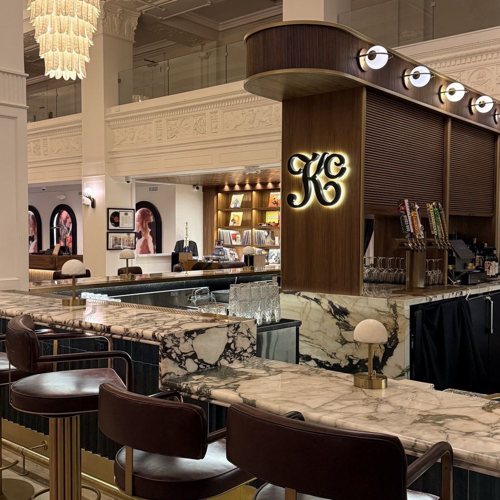 Lobby bar Lobby bar