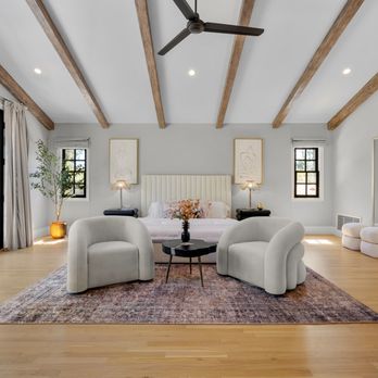 Decolure - Master bedroom
Modern Farmhouse - Home Staging Near Me