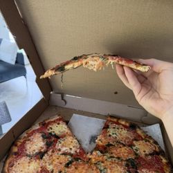 Joey's Pizza - Margarita pizza (Look at that undercarriage)