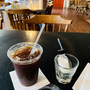 Hawthorne Coffee Roasters - Iced Americano - Coffee Roasteries Near Me - Milwaukee, Wisconsin