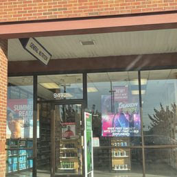 Exterior photo of GNC - Louisville, Kentucky Exterior photo of GNC - Louisville, Kentucky