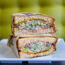 d'Lite Healthy On The Go - Signature Tuna 'Wich