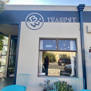 Blue Willow Teaspot - Front view - Tea Rooms Near Me - Berkeley, California