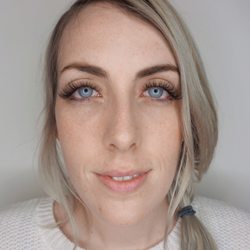 Megan Henderson - Eyelash extensions