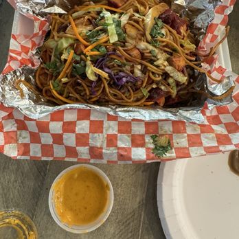 Himalayan Food Truck - Food Trucks Near Me - Katy, Texas Himalayan Food Truck - Food Trucks Near Me - Katy, Texas