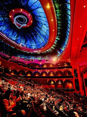 "O" by Cirque du Soleil by null