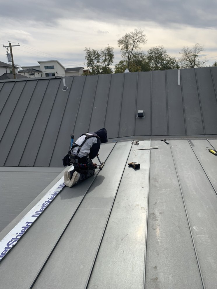 Slide of Hugo's Sheet Metal