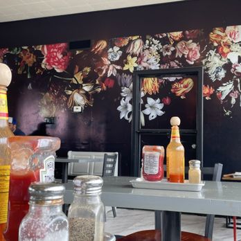Pilot Light - Decor - Breakfast & Brunch Near Me - Half Moon Bay, California Pilot Light - Decor - Breakfast & Brunch Near Me - Half Moon Bay, California