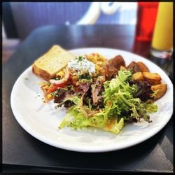 Tommy's Cafe - Mediterranean Scram