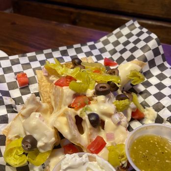 Ye Olde Pub - English nachos - American Near Me - Troutdale, Oregon Ye Olde Pub - English nachos - American Near Me - Troutdale, Oregon