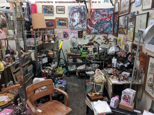Lula B's Oak Cliff Vintage Shop by null