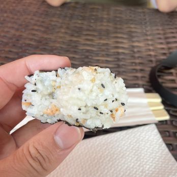 Maguro Spot - There was no salmon in the middle. Just some flakes like it was furikake - Seafood Near Me - Honolulu, Hawaii