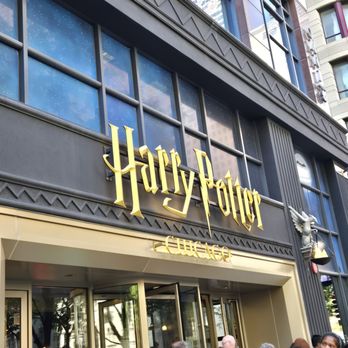 Harry Potter Shop - Toy Stores Near Me - Chicago, Illinois