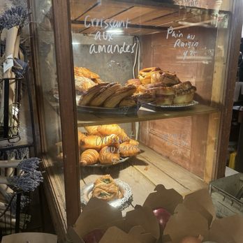 Le Marché St. George - Bakery case - Cafes Near Me - Vancouver, British Columbia Le Marché St. George - Bakery case - Cafes Near Me - Vancouver, British Columbia