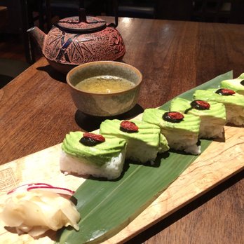 Kingyo Izakaya - Avocado sushi - Japanese Near Me - Toronto, Ontario Kingyo Izakaya - Avocado sushi - Japanese Near Me - Toronto, Ontario