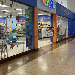 Toys R Us