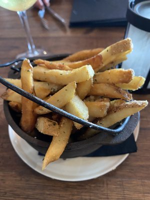 B3 Restaurant & Bar by null