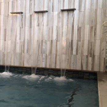 Willows Hotel & Spa At Viejas - Water fall in the jacuzzi - Hotels Near Me - Alpine, California