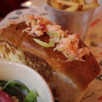 Ted - lobster roll - Burgers Near Me - Rome, RM Ted - lobster roll - Burgers Near Me - Rome, RM