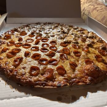 Sanfratello’s Pizza II - 18" Family half sausage half pepperoni - Italian Near Me - Frankfort, Illinois