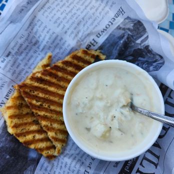 Fish and Crab Shack - Mug of clam chowder and bread - Seafood Near Me - Port Angeles, Washington
