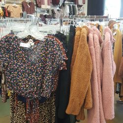 Fashion Q - Shopping time for Fall clothes