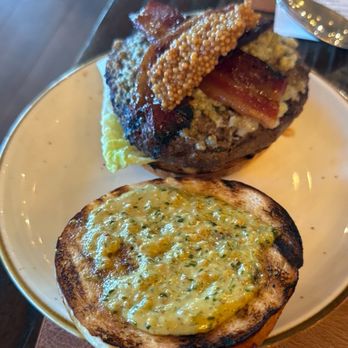 Daniel Gabor's  - Burger - Modern European Near Me - Ocoee, Florida