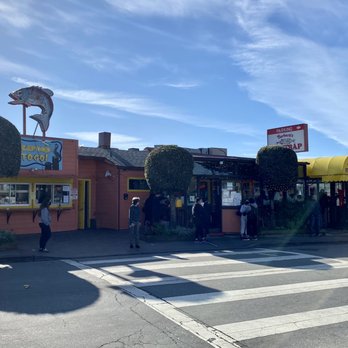 Barbara's Fishtrap - Street view - Seafood Near Me - Half Moon Bay, California Barbara's Fishtrap - Street view - Seafood Near Me - Half Moon Bay, California