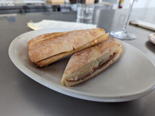 GluGlu by null GluGlu by null