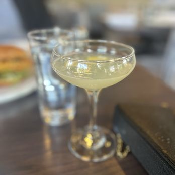 Vine and Oak Tavern - French 75 - Comfort Food Near Me - Cranford, New Jersey Vine and Oak Tavern - French 75 - Comfort Food Near Me - Cranford, New Jersey