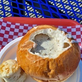 Novelli's Crab & Seafood - Crab chowder in bread bowl - Seafood Markets Near Me - Florence, Oregon Novelli's Crab & Seafood - Crab chowder in bread bowl - Seafood Markets Near Me - Florence, Oregon