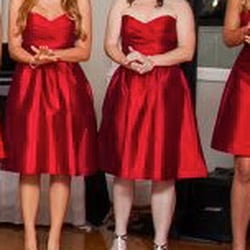 House of Brides - Bridesmaids dresses from House Of Brides. Notice: not all of them are the same (2 are different). They screw up weddings.