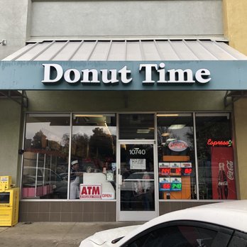 Donut Time - Front of the shop - Donuts Near Me - El Cerrito, California