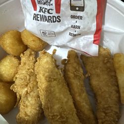 KFC - 5 pc tender. i'd expect the employees knew how to count. guess not.