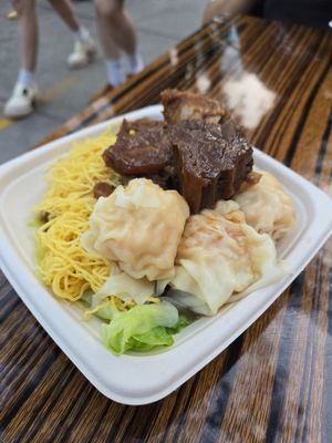 Maxi's Noodle by null