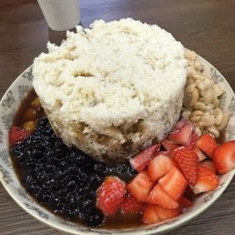 Taiwanese shaved ice cream