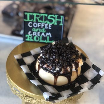 Cinnaholic - Irish coffee and cream - Bakeries Near Me - Schaumburg, Illinois