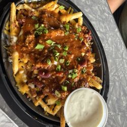 Bubba's 33 - Chili Cheese Fries