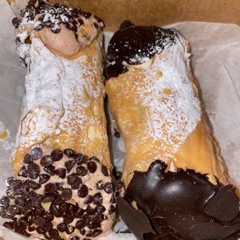 Mike's Pastry - Bakeries Near Me - Boston, Massachusetts Mike's Pastry - Bakeries Near Me - Boston, Massachusetts