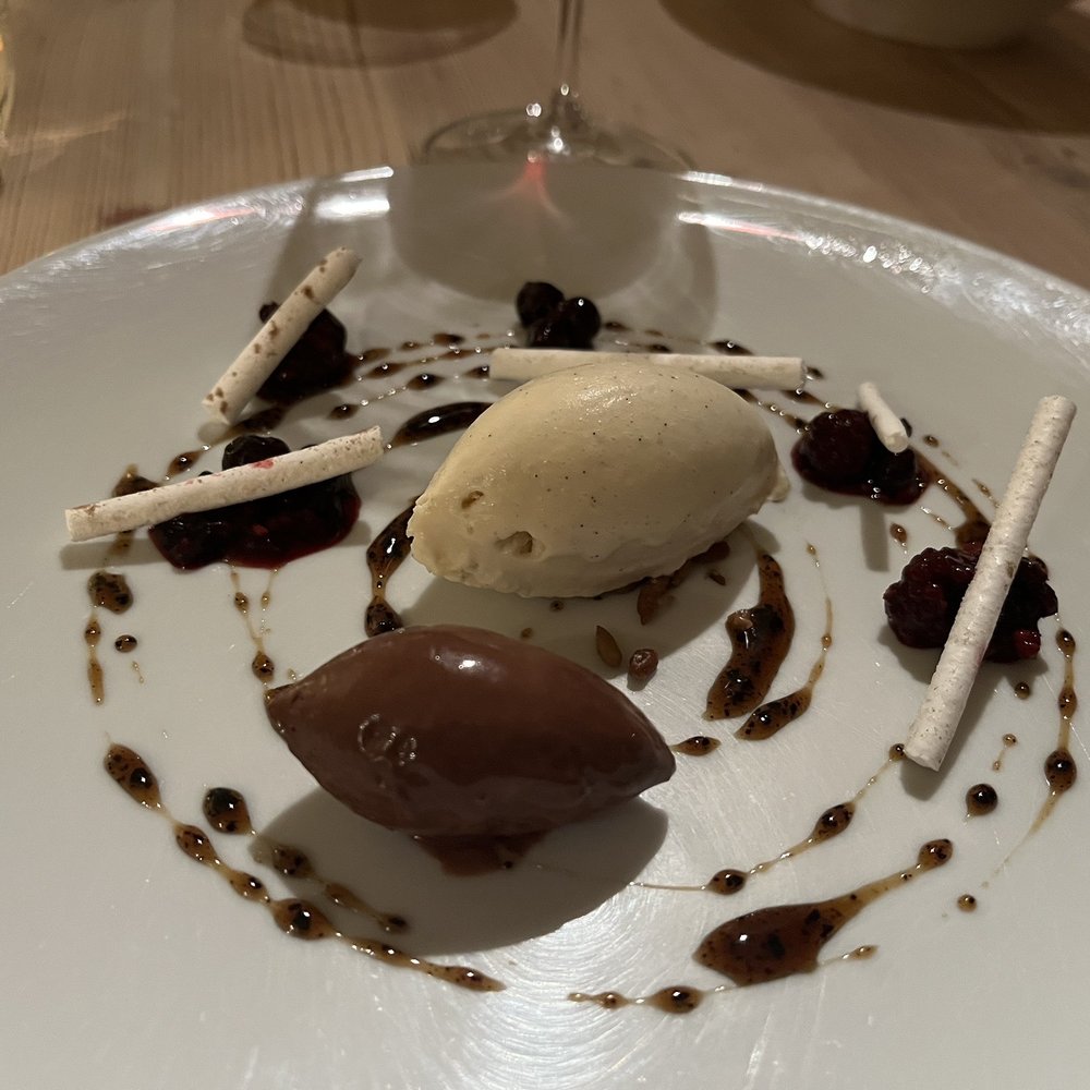 The Dysart - Winter berries with vanilla ice cream and a chocolate ganache. - Pubs Near Me - Richmond, XGL The Dysart - Winter berries with vanilla ice cream and a chocolate ganache. - Pubs Near Me - Richmond, XGL
