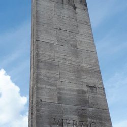 Denkmal für die Gefallenen beider Weltkriege - Denkmal für die Gefallenen beider Weltkriege - pomník