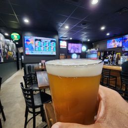 Hi5 HAZY FT MYERS IPA Hi5 HAZY FT MYERS IPA