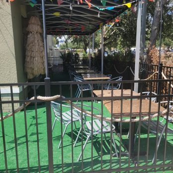 Captain Jack's Crab House - Outside patio - Seafood Near Me - Apopka, Florida